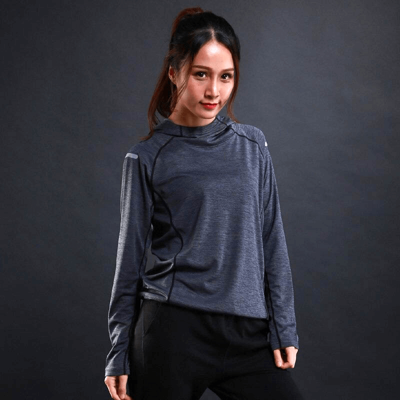 Woman wearing a sports thin long-sleeve hoodie with reflective printing, ideal for gym and running, comfortable breathable fabric - SF0097